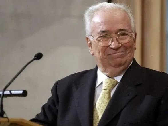 pomer-eks-prezident-kolumbiyi-belisario-betankur