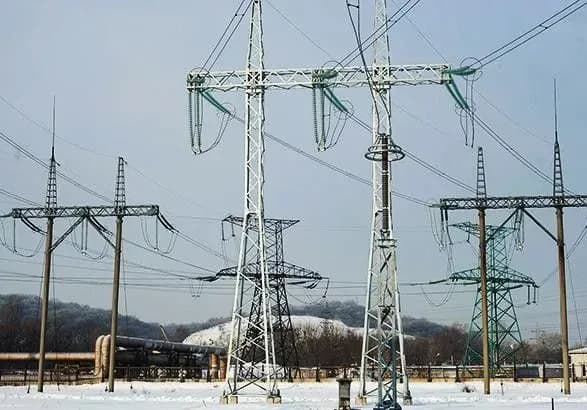 v-krimu-bez-svitla-zalishilos-bilshe-sotni-naselenikh-punktiv