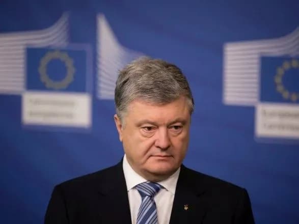 poroshenko-zbiraye-pres-konferentsiyu