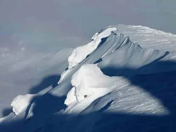 u-merezhi-pokazali-zasnizheni-vershini-karpat