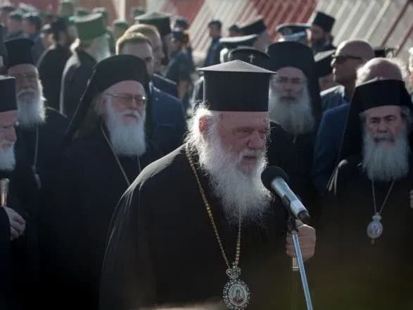 v-elladskiy-tserkvi-vinikla-plutanina-cherez-zgadku-predstoyatelya-pts-ukrayini-zmi