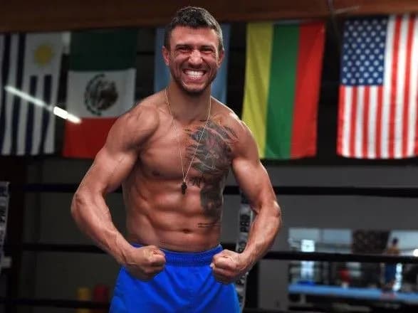 lomachenko-stav-kraschim-bokserom-roku-za-versiyeyu-boxingtalk