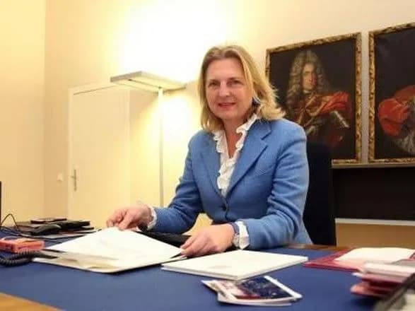 v-avstriyi-obureni-vidmovoyu-ukrayini-akreditovuvati-zhurnalistiv