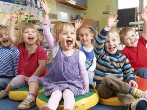 u-mon-khochut-stvoriti-novi-standarti-dlya-doshkilnoyi-osviti