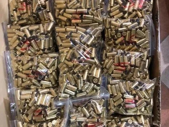 u-kiyevi-vikrili-bandu-torgivtsiv-zbroyeyu