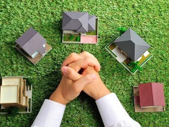 sogodni-nabuvaye-chinnosti-zakon-pro-kolektivnu-vlasnist-na-zemlyu