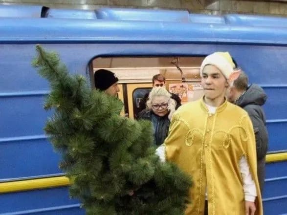 na-noviy-rik-kiyivskim-metro-skoristavsya-ponad-milyon-pasazhiriv