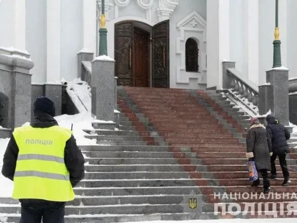 rizdvyana-nich-v-ukrayini-proyshla-bez-seryoznikh-porushen-politsiya