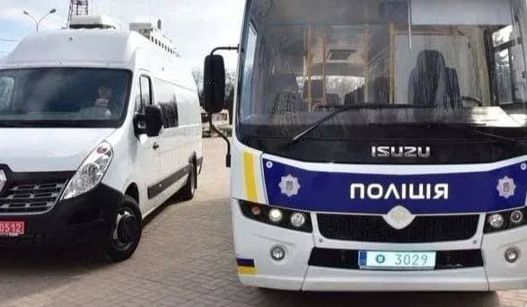 uchora-politsiya-zatrimala-mayzhe-100-pyanikh-za-kermom