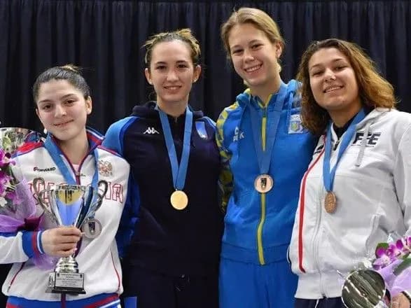 ukrayinska-shpazhistka-viborola-medal-yuniorskogo-kubku-svitu-v-italiyi