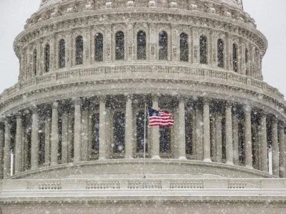 vashington-nakrila-silna-snigova-burya