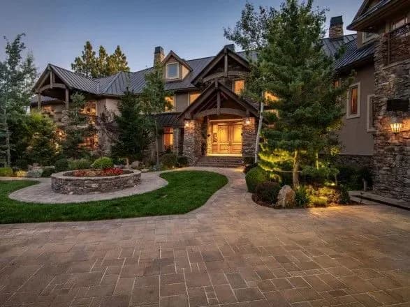 amerikanets-pokazav-yak-oblashtuvav-budinok-pislya-vigrashu-v-lotereyu