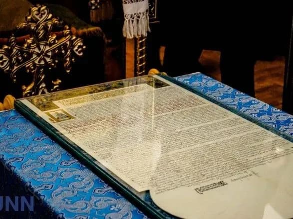 poroshenko-vzhe-ponad-100-parafiy-viyavili-bazhannya-priyednatisya-do-ptsu