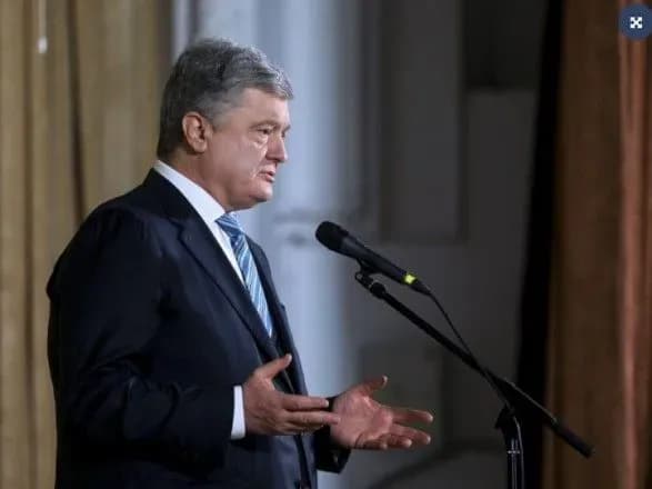 poroshenko-zayaviv-scho-kontrakt-iz-gazprom-zhiviv-koruptsiyu-v-ukrayini