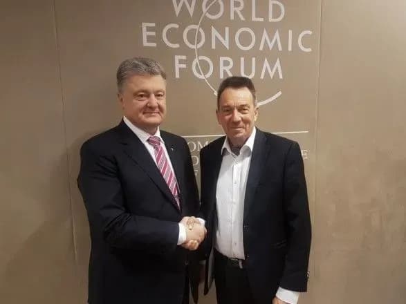 poroshenko-zaklikav-mkchkh-posiliti-zusillya-dlya-zvilnennya-ukrayinskikh-zaruchnikiv