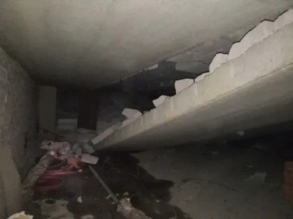 u-rosiyi-v-zhitlovomu-budinku-obrushilisya-perekrittya