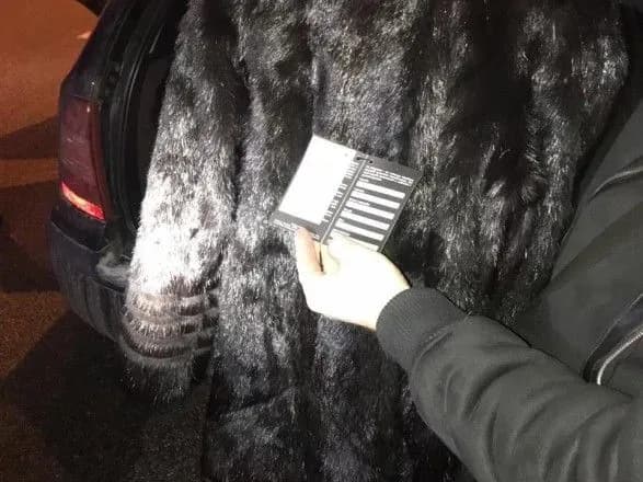 z-magazinu-khutryanikh-virobiv-vkrali-50-shub