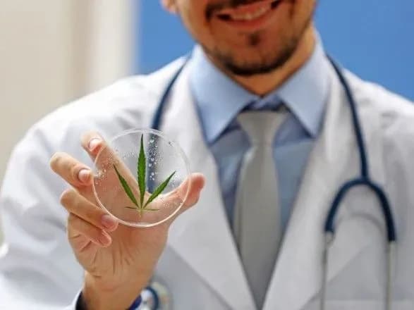 suprun-pidtrimala-legalizatsiyu-medichnogo-kanabisu
