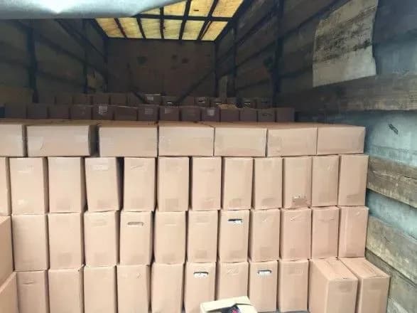 tsekh-z-kontrafaktnim-spirtom-na-ponad-28-mln-grn-viyavili-bilya-liniyi-rozmezhuvannya