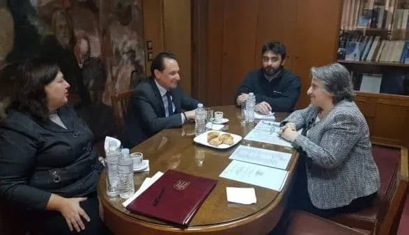 ukrayina-obgovoryuye-mozhlivosti-povernennya-z-gretsiyi-zasudzhenikh-gromadyan