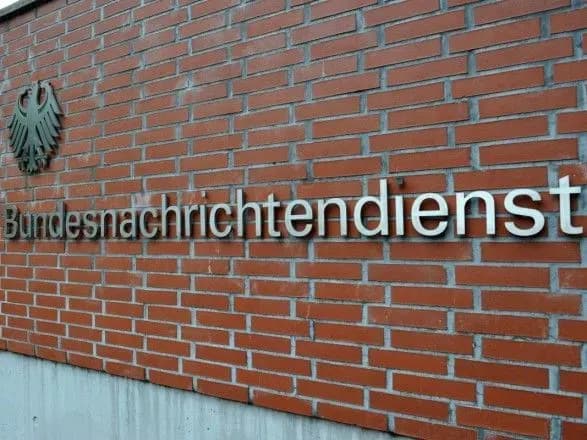 merkel-vidkrila-shpigunsku-fortetsyu-v-berlini