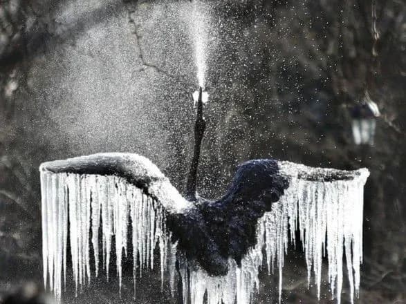 v-yaponiyi-cherez-morozi-skasuvali-ponad-100-aviareysiv