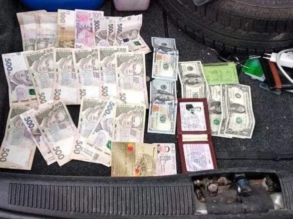 kapitan-natsgvardiyi-vimagav-500-dolariv-za-dopomogu-z-kontraktom