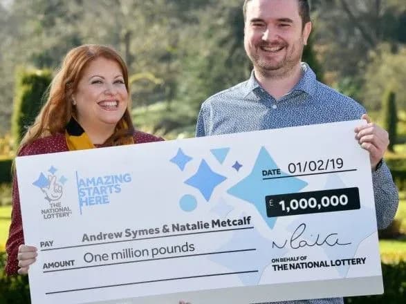 angliytsi-vitratyat-lotereyniy-vigrash-na-vesillya-svoyeyi-mriyi