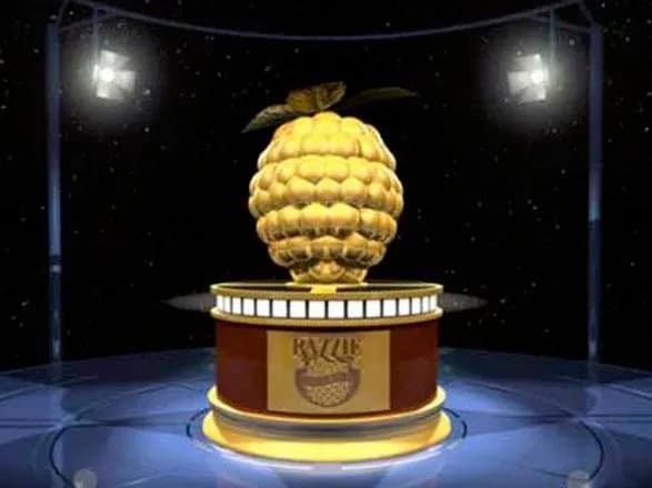 tramp-otrimav-dvi-zoloti-malini-za-naygirshu-rol-u-kino