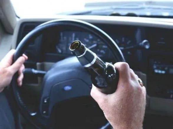 za-dobu-patrulni-zupinila-154-pyanikh-vodiyi