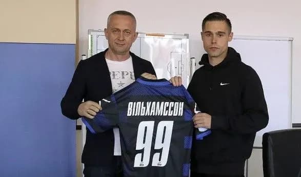 autsayder-upl-orenduvav-pershogo-islandskogo-futbolista-v-istoriyi-turniru