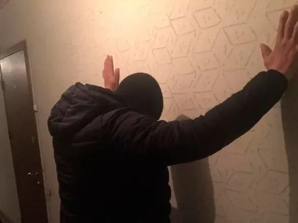 zarobitchanina-zhorstoko-pobili-ta-pograbuvali-cherez-borg-za-orendu-kimnati