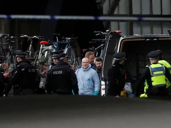 vibukhovi-paketi-v-londoni-mozhut-buti-povyazani-z-ugrupovannyami-irlandiyi