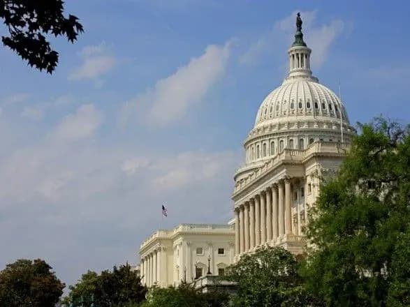 u-kongresi-ssha-khochut-pobachiti-aktivi-putina