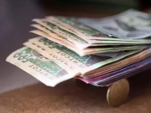 ukrayintsi-u-lyutomu-brali-bilshe-kreditiv-u-grivni