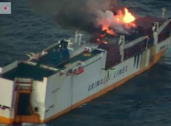 frantsiya-boretsya-z-rozlivom-nafti-v-okeani