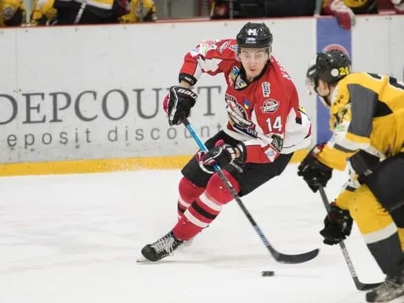 khokeyisti-donbasu-nablizilisya-do-vikhodu-v-final-ukhl