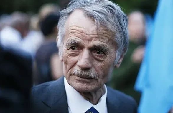 rf-v-krimu-viselyaye-krimskikh-tatar-ta-zaselyaye-rosiyan-dzhemilyev