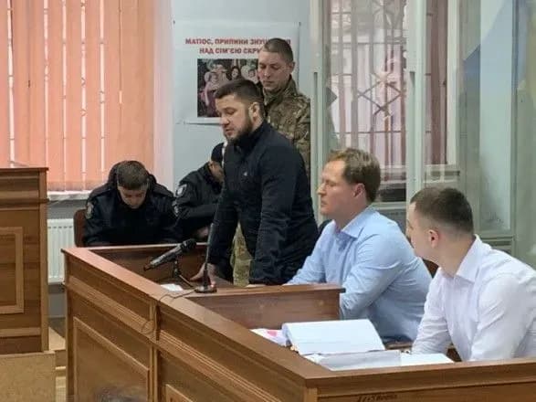 sud-zalishiv-pid-vartoyu-pidozryuvanogo-u-organizatsiyi-potriynogo-vbivstva-biznesmena