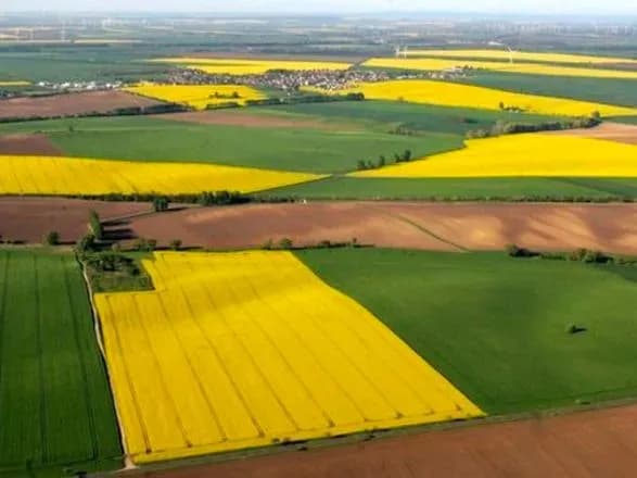 na-khmelnichchini-u-pidpriyemstva-zabrali-orendovanu-zemlyu-vartistyu-ponad-41-mln-grn