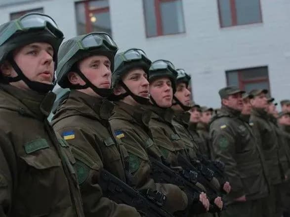 u-natsgvardiyi-sluzhat-ponad-20-tisyach-kontraktnikiv