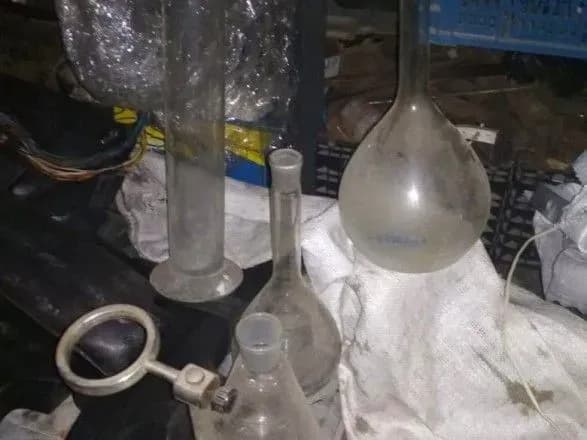 na-prikarpatti-vikrito-mizhnarodniy-kanal-postachannya-metamfetaminu