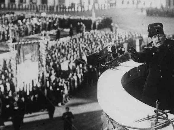 vnuchka-mussolini-rozkritikuvala-dzhima-kerri-za-malyunok