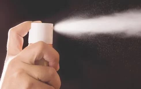 u-shkoli-pid-kiyevom-starshoklasnik-rozpiliv-nevidomiy-gaz