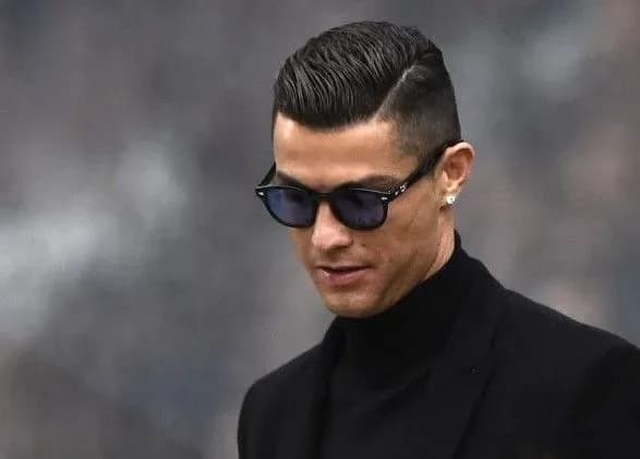 ronaldu-namagavsya-zaboroniti-zmi-pisati-pro-yogo-makhinatsiyi-z-podatkami