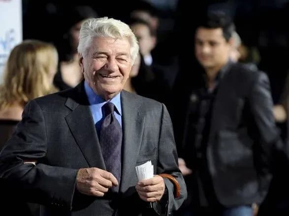 pomer-vidomiy-amerikanskiy-aktor-1