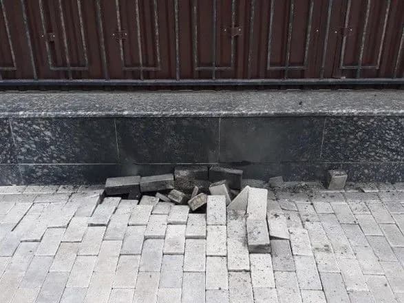 bilya-posolstva-rf-u-kiyevi-stavsya-vibukh