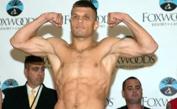ukrayinskiy-bokser-derevyanchenko-stav-pretendentom-na-titul-chempiona-svitu