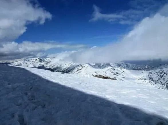 karpati-znovu-zasipalo-snigom