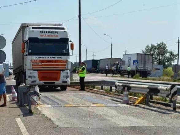 rekordno-perevantazhenu-furu-zatrimali-na-dnipropetrovschini